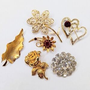 Vintage Jewelry Mixed Brooches Lot